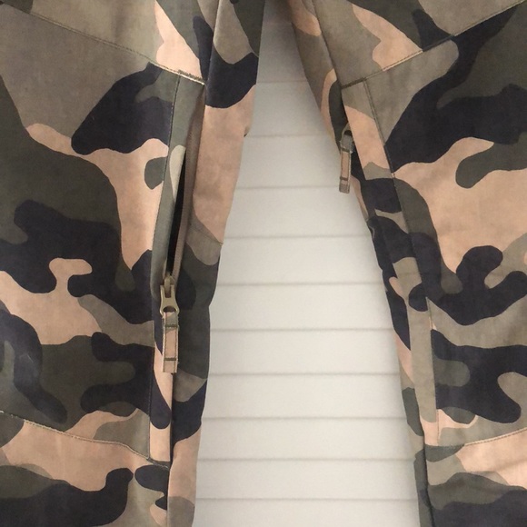 Billabong Camo Women’s Snow Pants - Picture 6 of 12